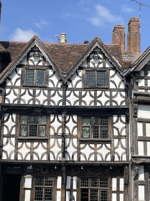ON TOUR with Annie: Cornwell and England.
